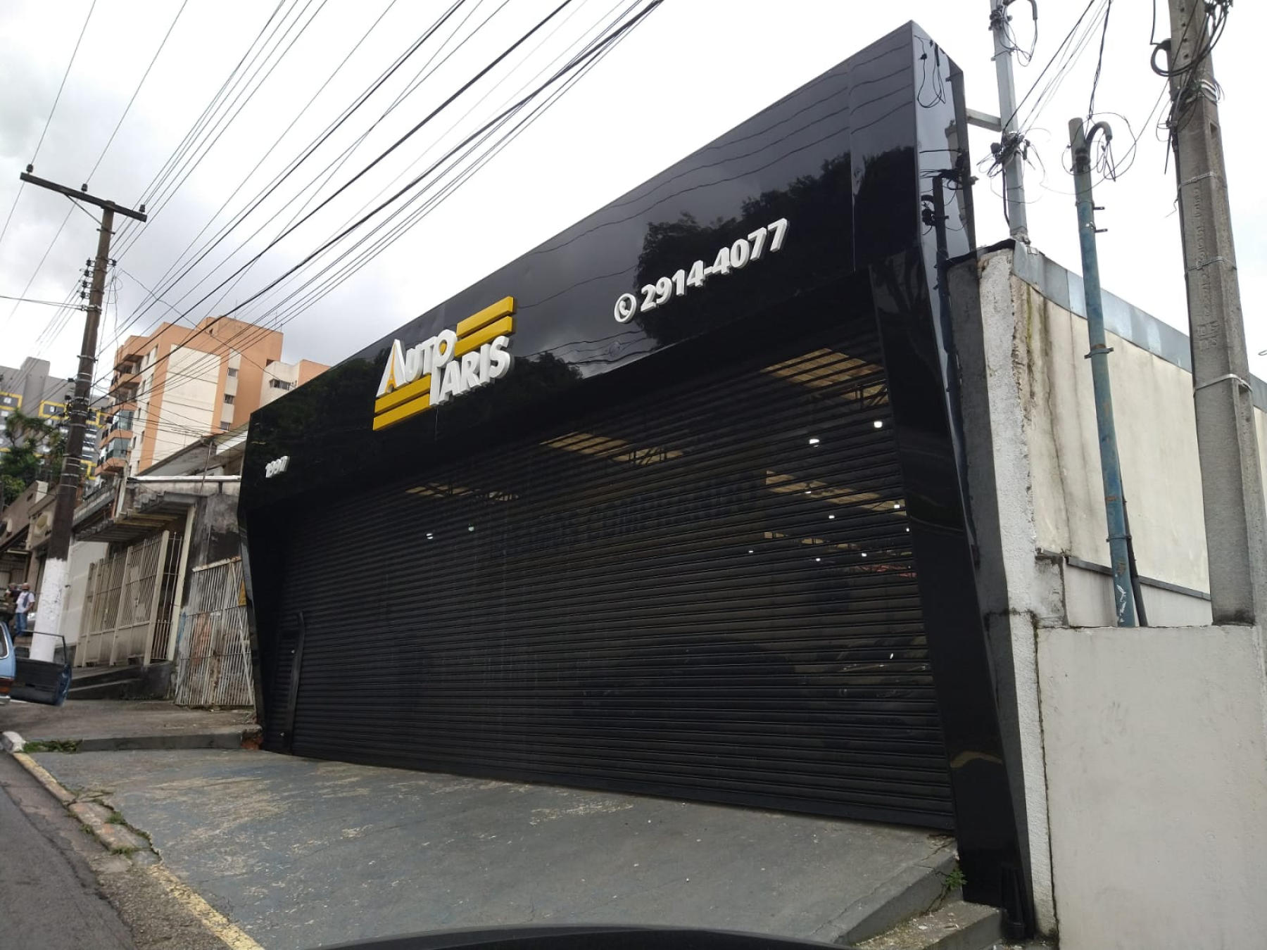 Portas de aço de enrolar automática - Riber Portas